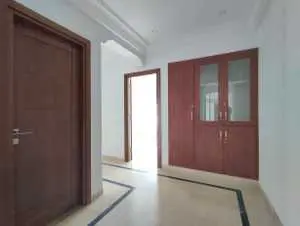A louer un bureau de 100 m² sis au 2 éme étage à El Menzah 1