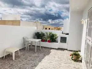 bel appartement haut standing à Hammamet y