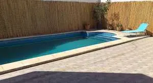 A Vendre villa s5 avec piscine à la Soukra