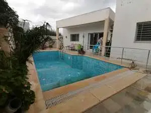 av villaavec piscine à Hammamet 