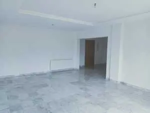 S+3 de 170 m² à la soukra 