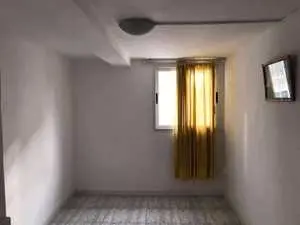 un appartement vide à beb lkhadhra