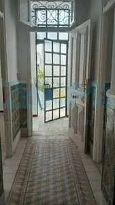 🔑 Un étage de villa indépendant à l'Avenue Khair-Eddine Pacha,Tunis.