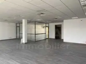 Bureau de 223m² au Lac2