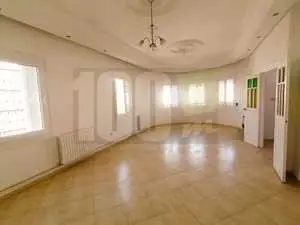 Location étage de villa s+3 à Carthage Amilcar