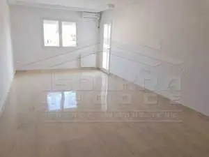 Un Appartement S+3 à La Soukra