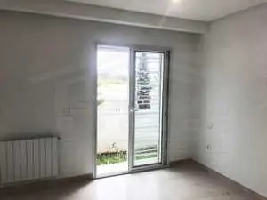 Un Appartement S+1 à La Soukra