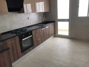 A vendre un appartement s2 à Ain Zaghouan