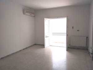 Appartement s+3 à Ezzahra