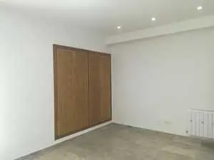 Accueil+ 1 de 55 m² à Montplaisir