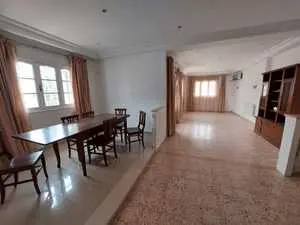 location d'un étage de villa à Menzah 9