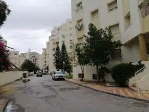 S+4 Ain Zaghouan Cite Riadh Soukra 172 m Bien relookee avec parking SS 