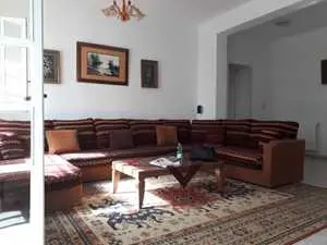 Un appartement S+3 meublé à louer à Manzah 7