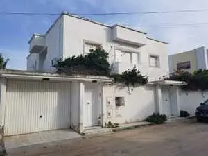 Appartement à soukra prêt du golf