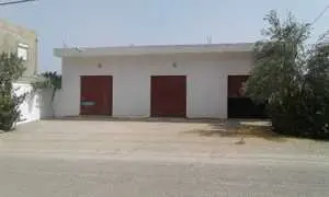  مخزن أو مصنع dépôt ou Usine