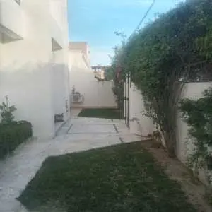 Villa S+4 en très bon état,La Marsa