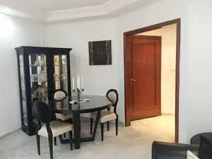 A vendre appartement S+2 avec jardin à La Soukra