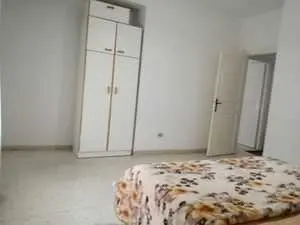 Appartement à louer meublé près de mosquée ennasr