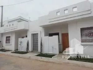 Deux maisonnettes inachevées S+1 à Hammamet 