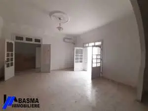 appartement de type s+2 situé à Khzema EST en location 