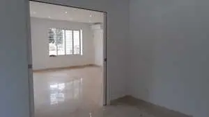 A louer appartement S2 avec jardin à La Soukra