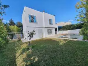 Villa de 250m² sur un terrain de 470m² à hammamet Nord 