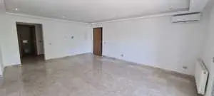 A louer un appartement s+2 neuf à la Soukra