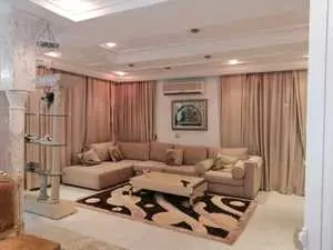 tel 52903547 étage très luxe richement meuble 