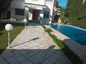 Magnifique villa avec piscine 