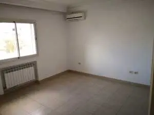 Appartement deux pièces et salon 