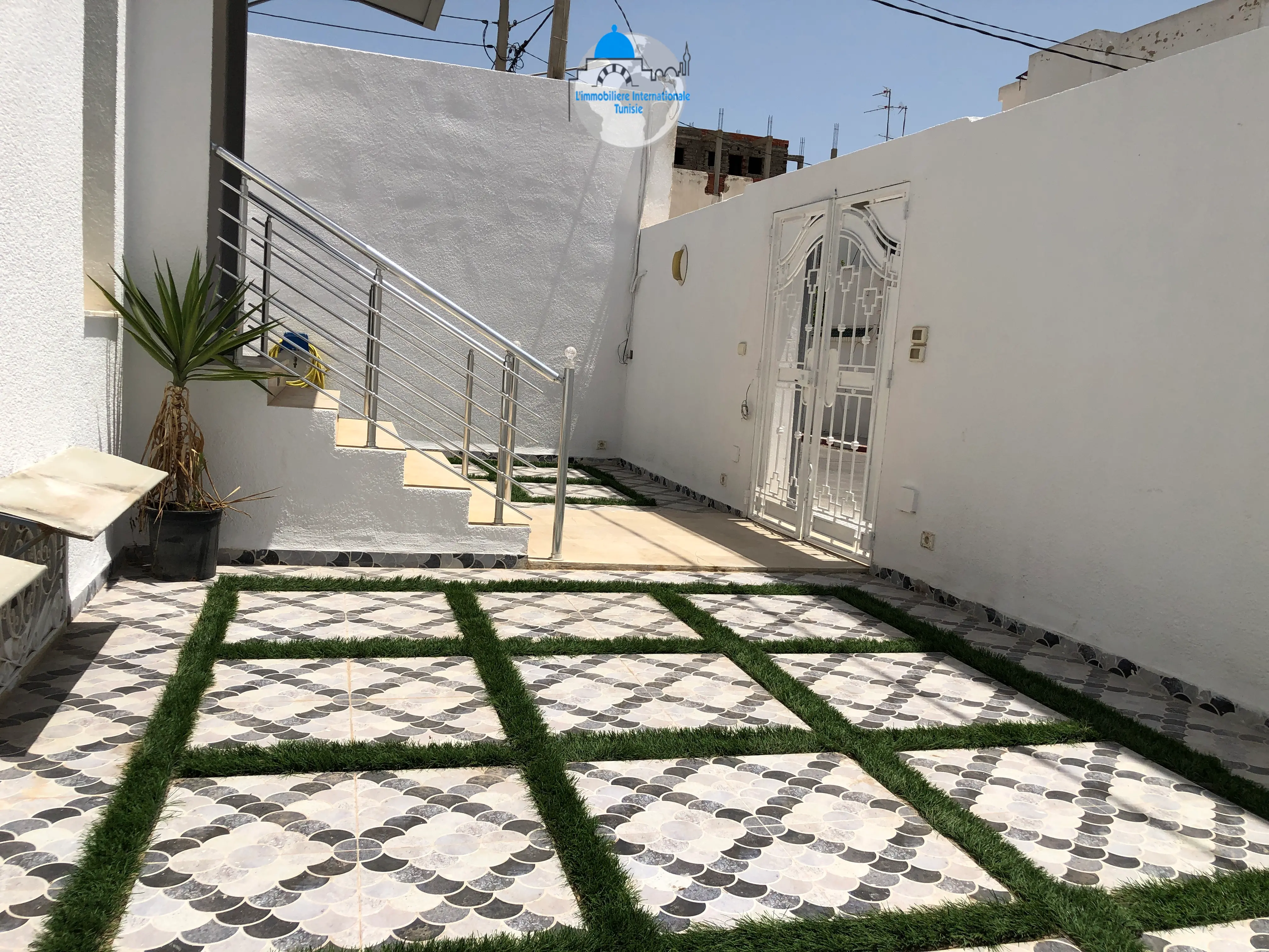 Met en location une luxueuse villa à Hammam Sousse