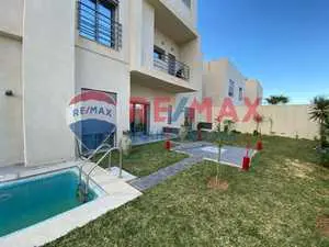 Triplex avec piscine