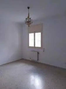 Appartement s+3 à Ezzahra