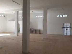 Garage a louer 300 m2 bien équipé situé Cité El Wifak Jemmel 