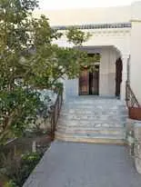 a louer villa s+5 a la soukra 