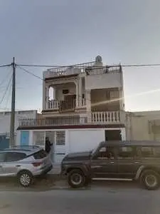 A louer étage de villa gorgeni montfleury Tunis