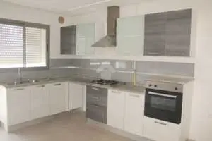 S+3 de 175 m²,à Soukra Parc