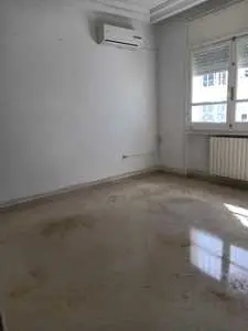 Duplex indépendant de 234m² à Ennasr 2