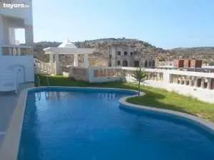 villa s+4 avec piscine à hammamet nord 