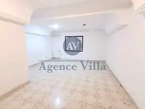 À Louer un premier étage de villa S+4 A La Marsa