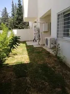 A louer S+2 avec jardin à la Soukra