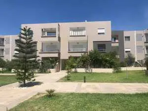 A vendre un bel appartement s3 à La Soukra