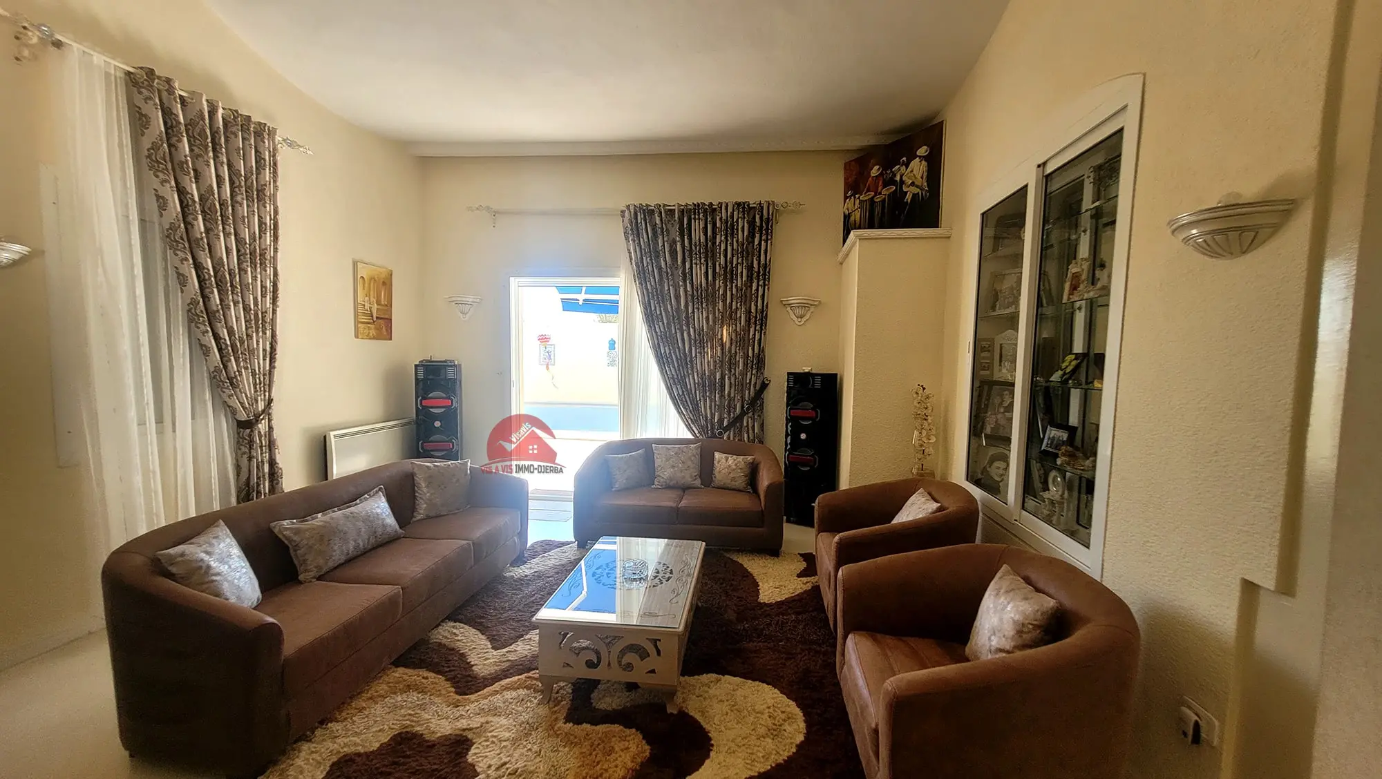 GRANDE MAISON À VENDRE EN ZONE TOURISTIQUE DJERBA - RÉF V590