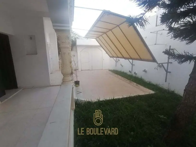 A Vendre Villa S+2 Située Mrezge, Hammamet Nord