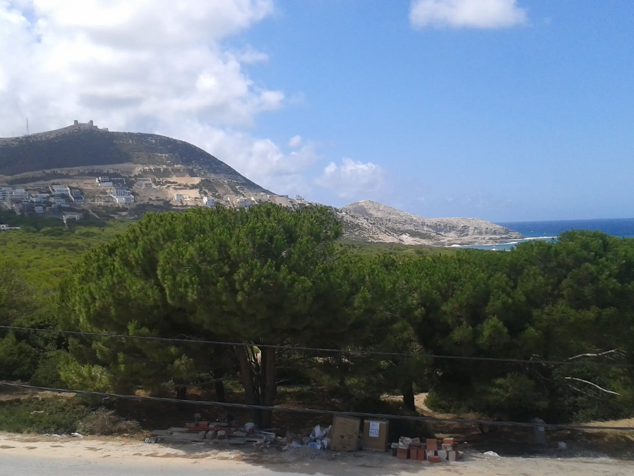 Maison à loué à la grotte de la corniche Bizerte nord