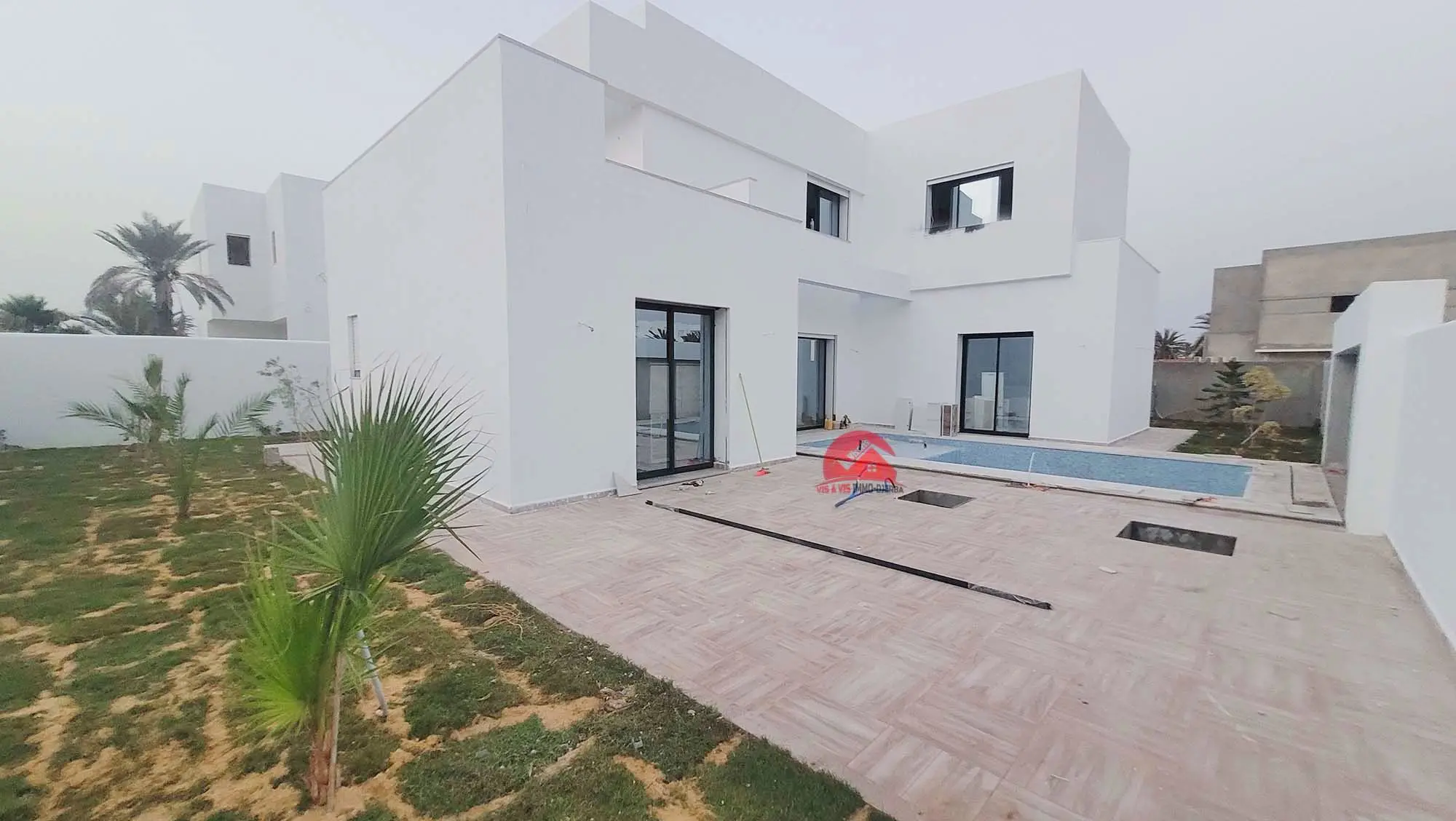 VILLA AVEC PISCINE À MEZRAYA DJERBA - RÉF V620