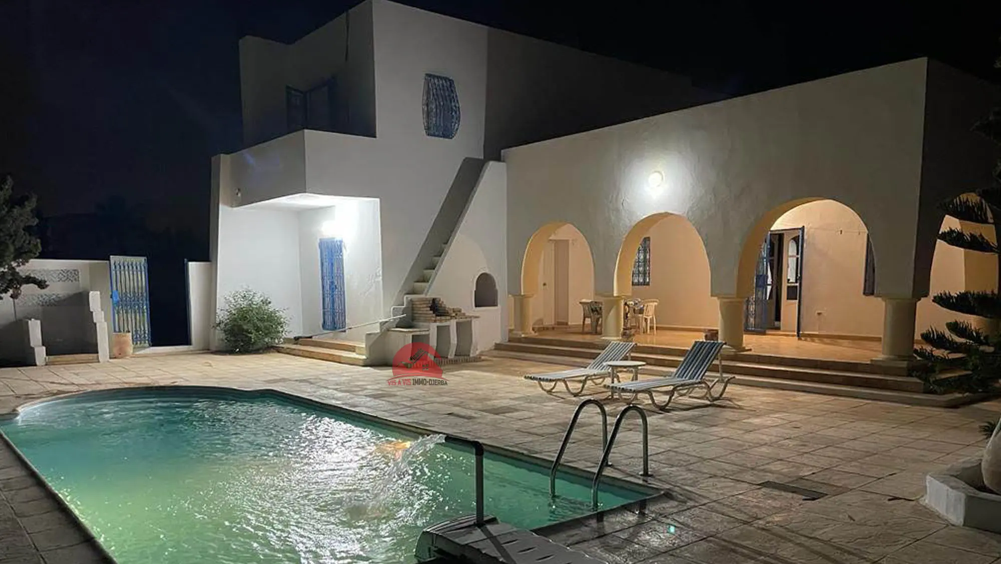 LOCATION ANNUELLE VILLA AVEC PISCINE PRIVÉE À DJERBA - RÉF L740