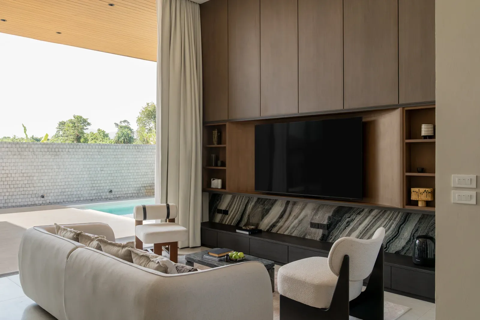 AXIS Luxury Villa 28