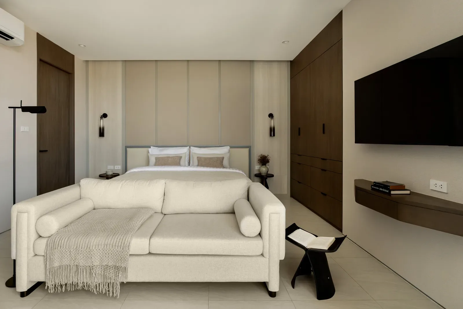 AXIS Luxury Villa 33