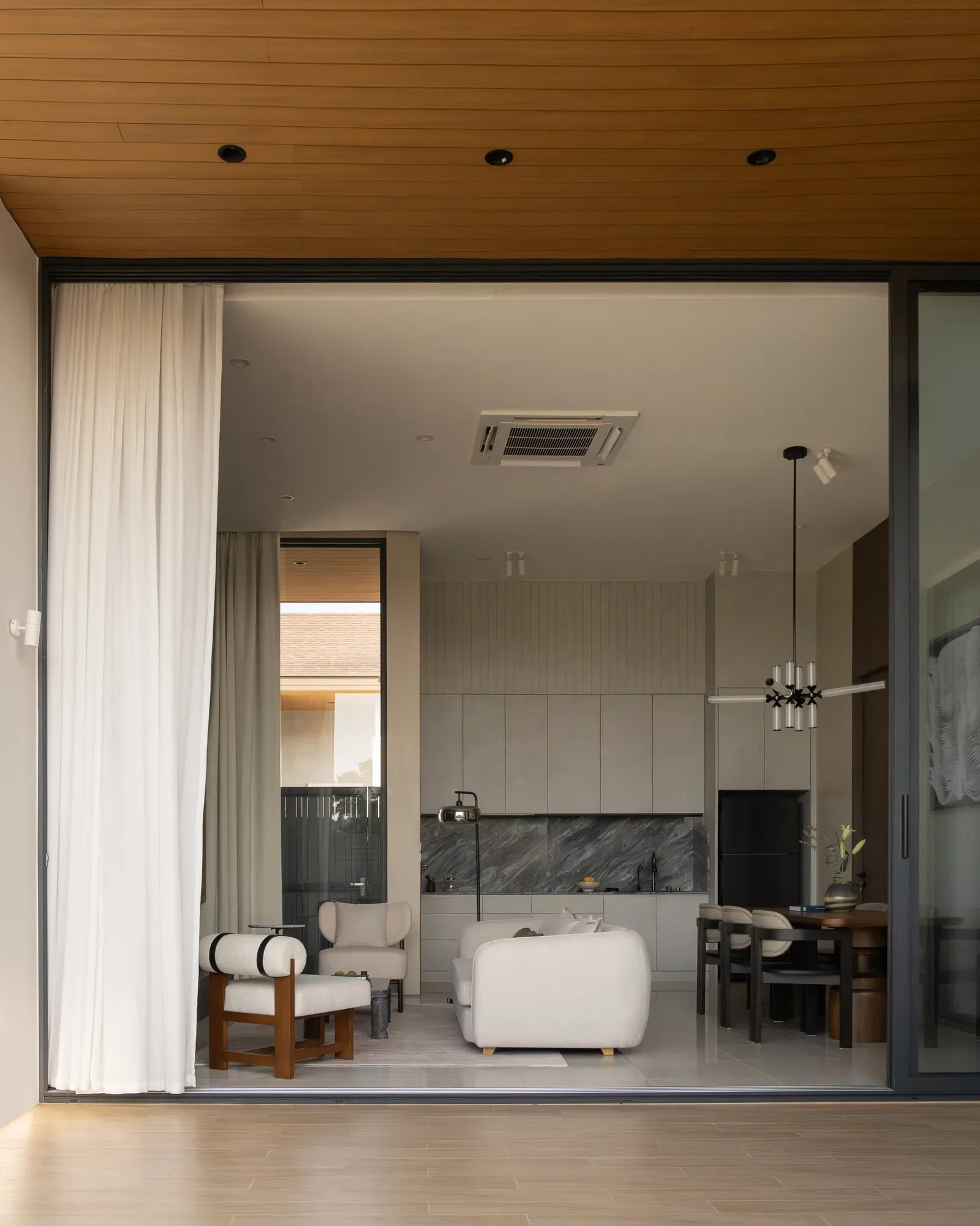 AXIS Luxury Villa 27